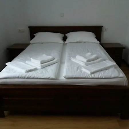 Pensiunea Simiriam Apuseni, * Padis